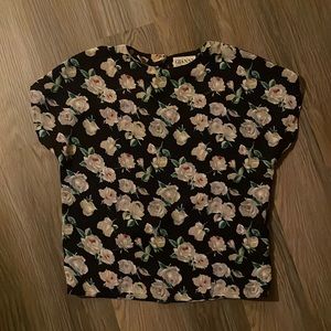 Vintage Gianni blue floral shirt sleeve blouse